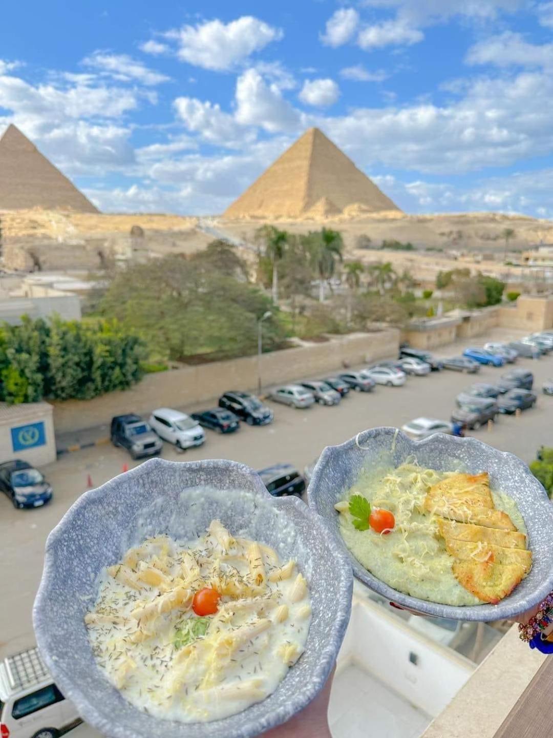 Tree Lounge Pyramids View Inn , Sphinx Giza Kafret el-Gabal Екстериор снимка