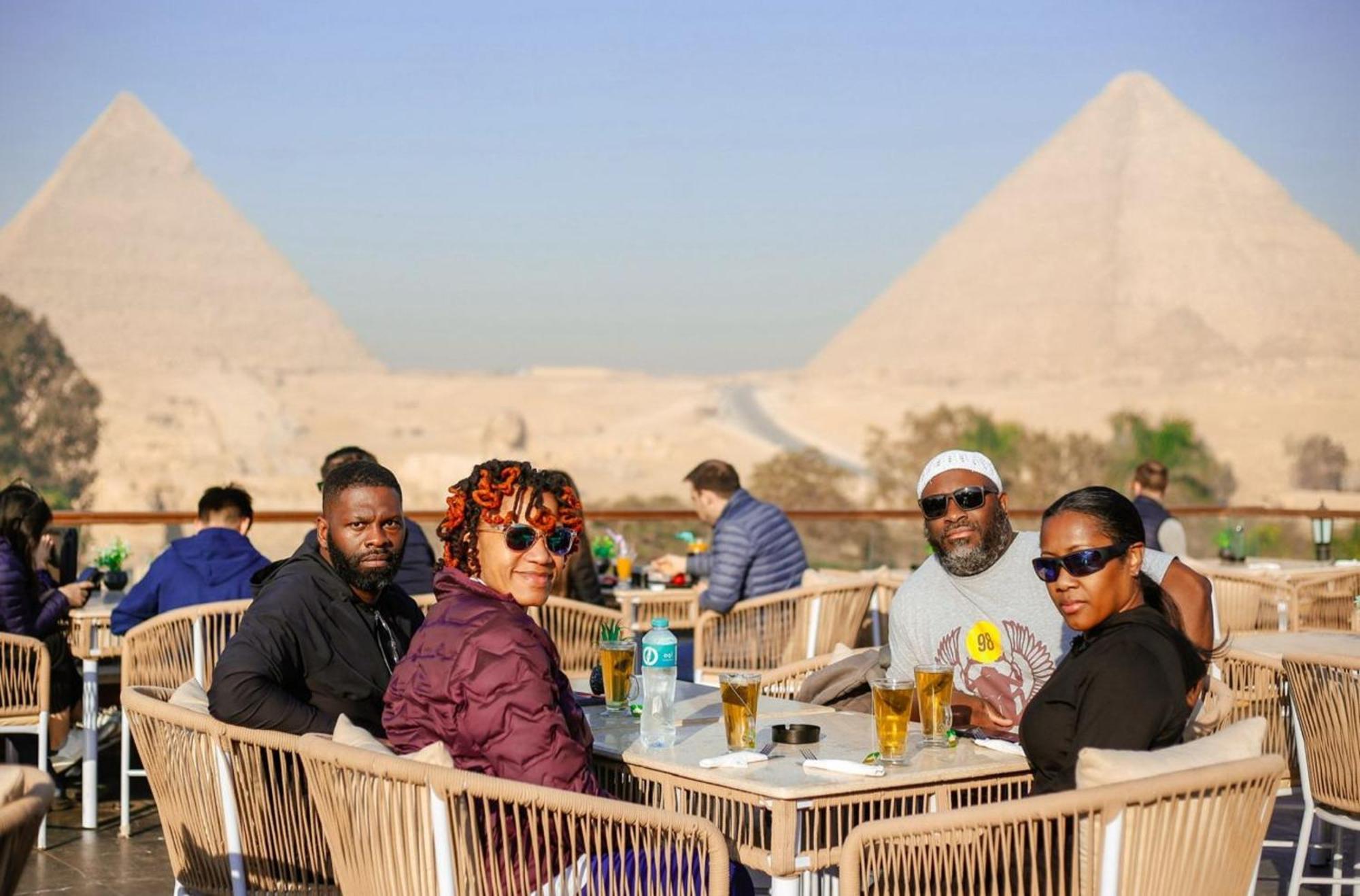 Tree Lounge Pyramids View Inn , Sphinx Giza Kafret el-Gabal Екстериор снимка