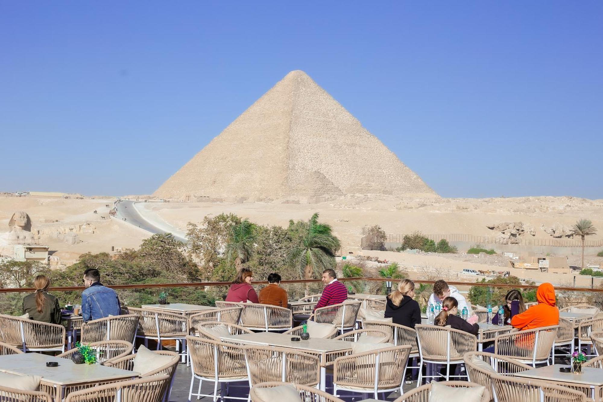 Tree Lounge Pyramids View Inn , Sphinx Giza Kafret el-Gabal Екстериор снимка