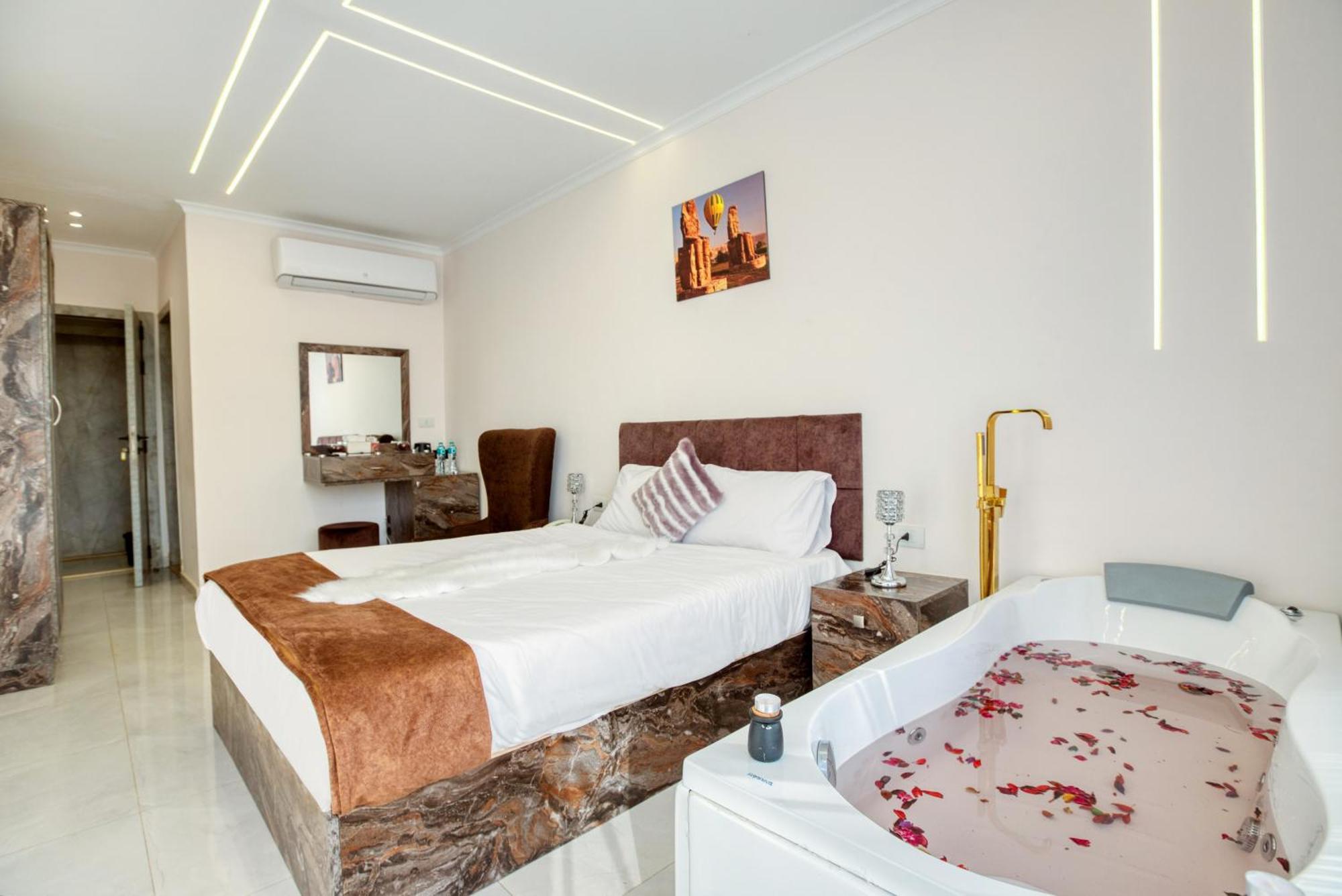 Tree Lounge Pyramids View Inn , Sphinx Giza Kafret el-Gabal Екстериор снимка