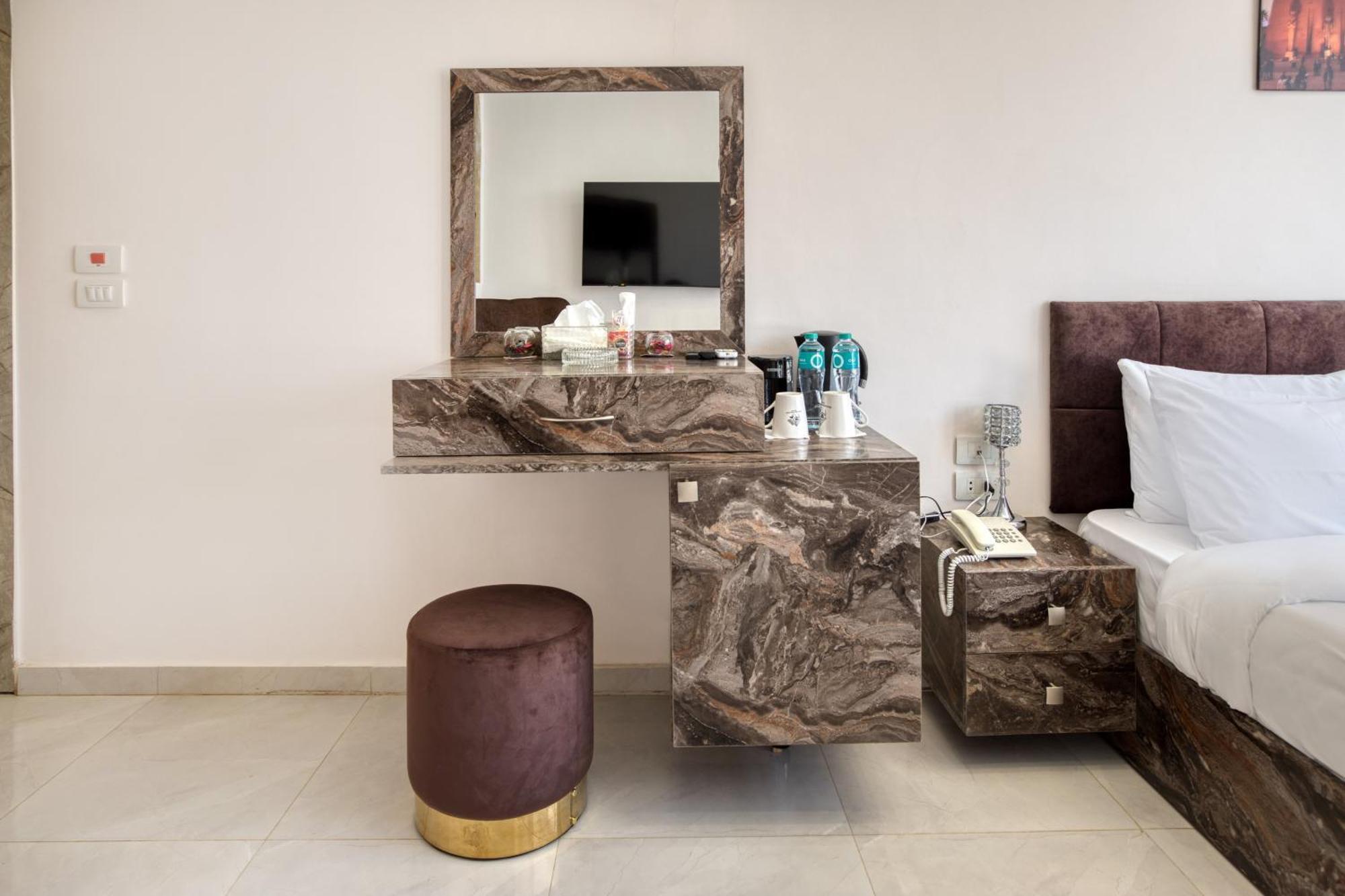 Tree Lounge Pyramids View Inn , Sphinx Giza Kafret el-Gabal Екстериор снимка