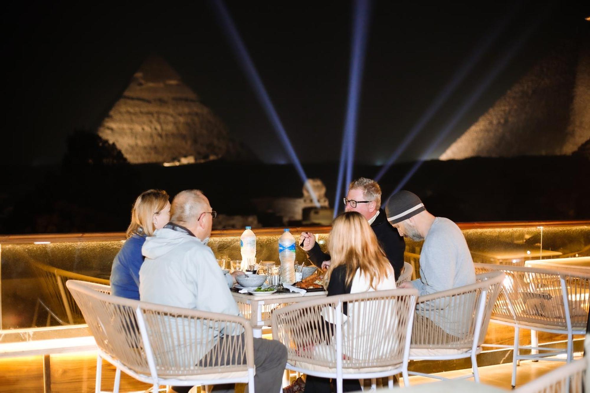 Tree Lounge Pyramids View Inn , Sphinx Giza Kafret el-Gabal Екстериор снимка
