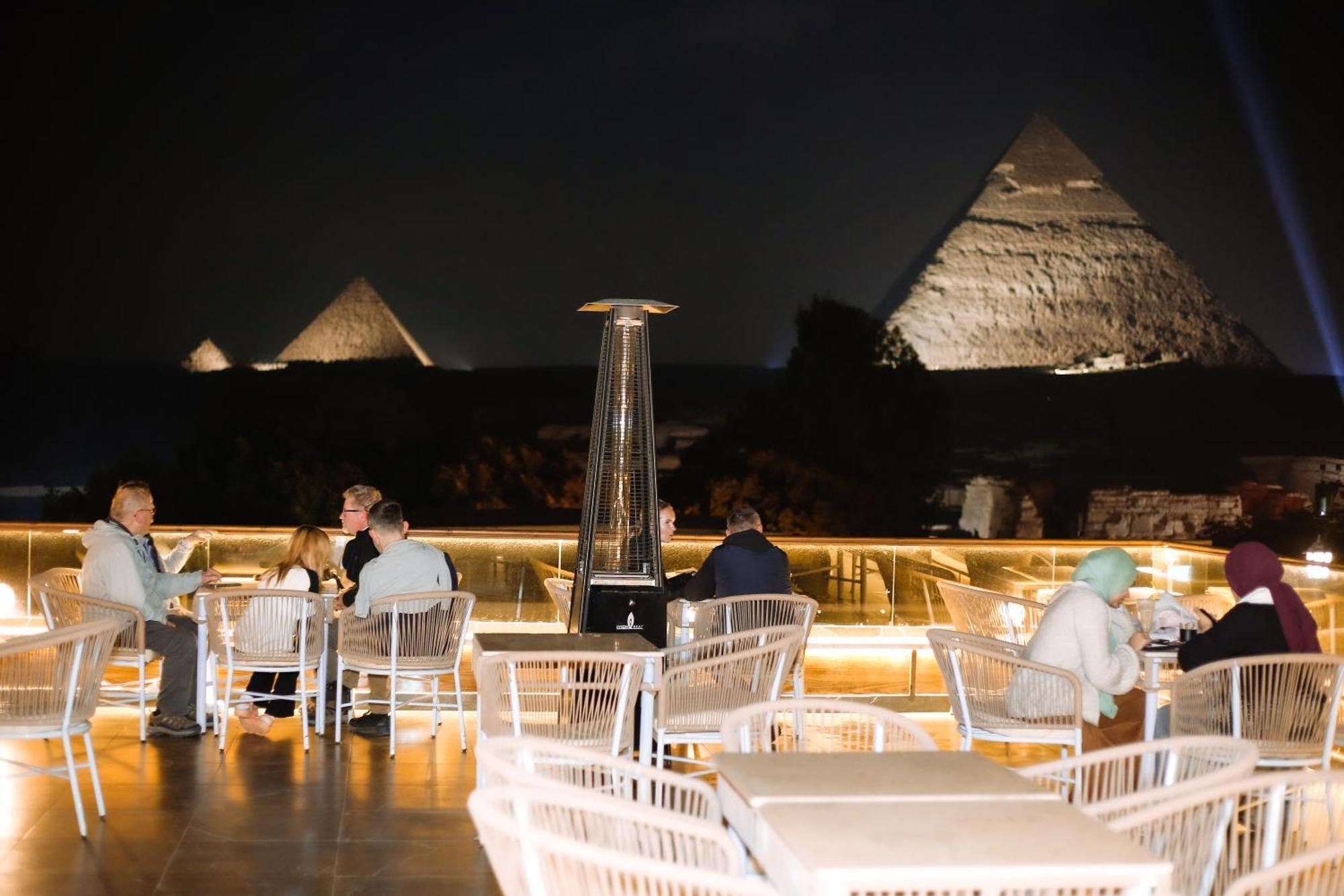 Tree Lounge Pyramids View Inn , Sphinx Giza Kafret el-Gabal Екстериор снимка