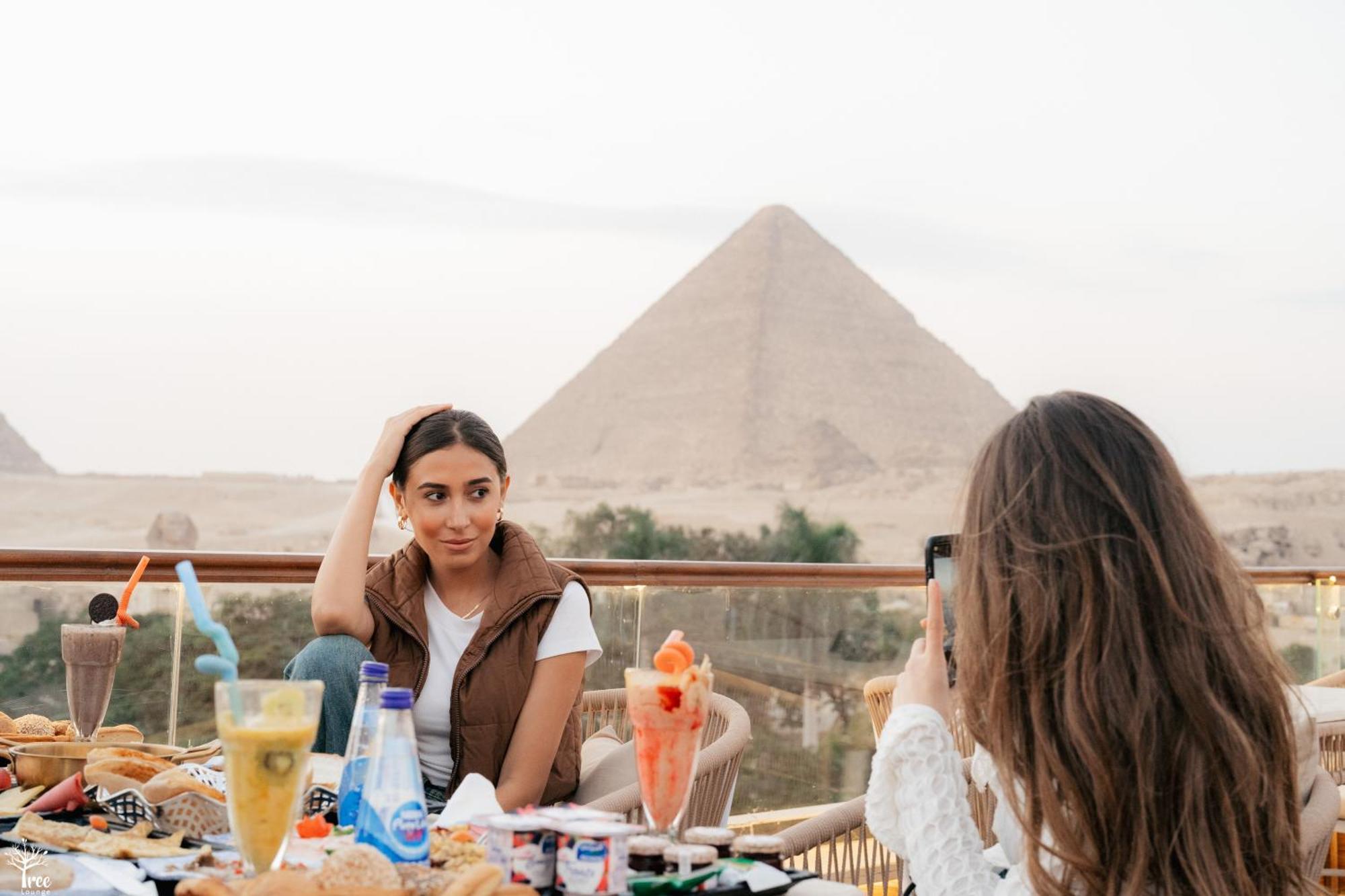 Tree Lounge Pyramids View Inn , Sphinx Giza Kafret el-Gabal Екстериор снимка