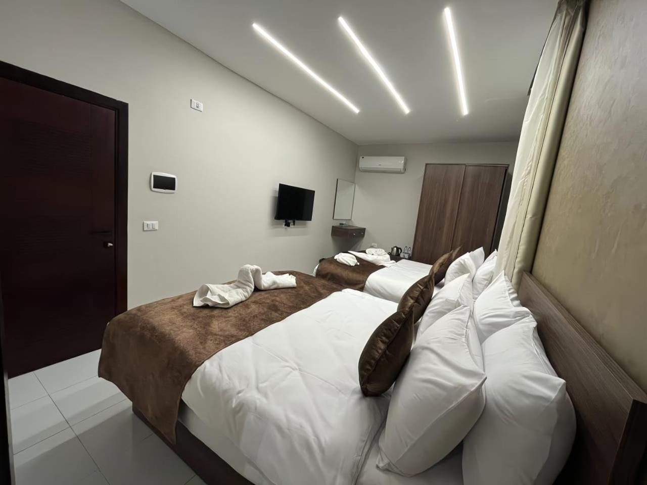 Tree Lounge Pyramids View Inn , Sphinx Giza Kafret el-Gabal Екстериор снимка
